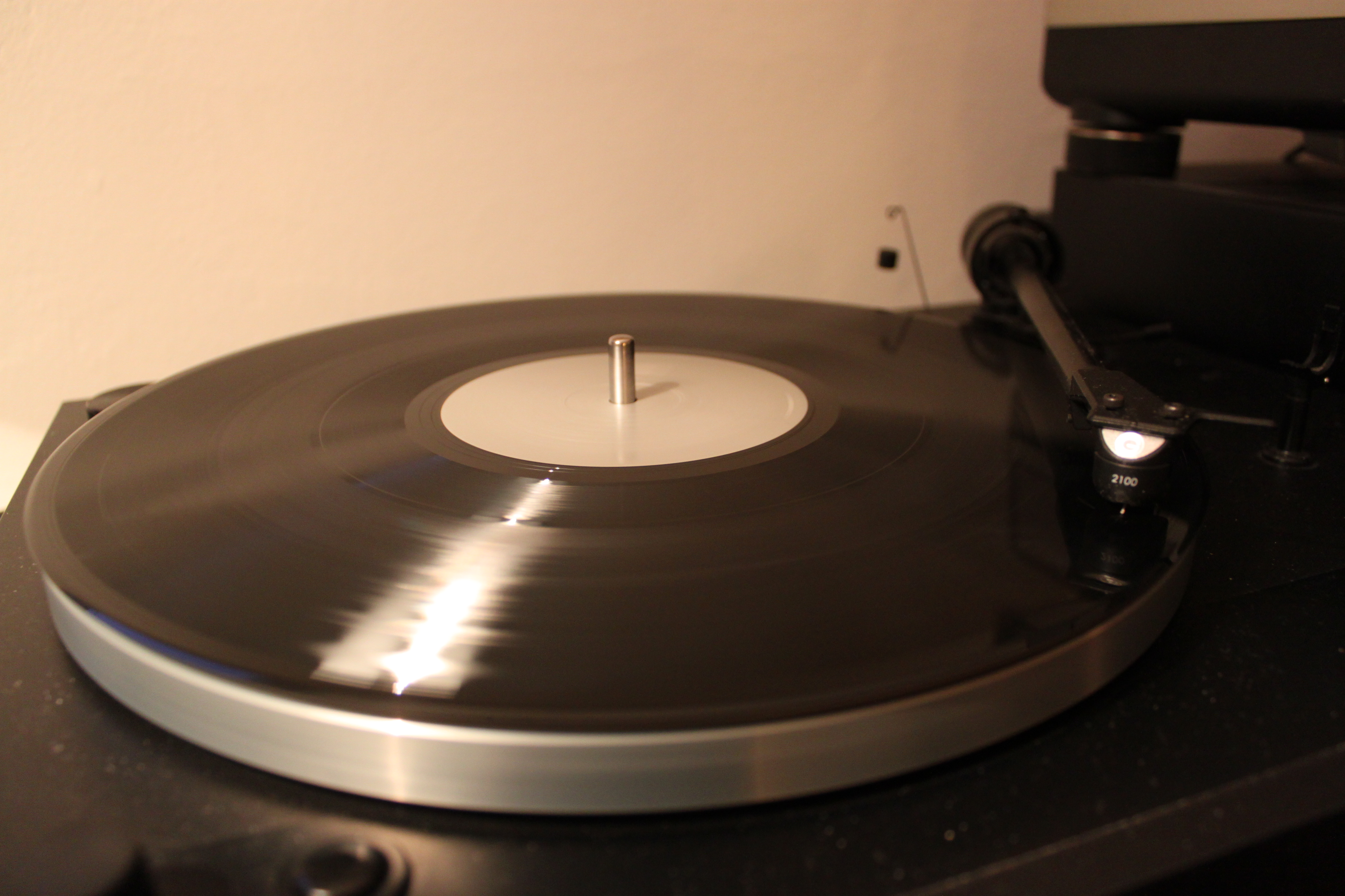 Thorens TD 290 MK2 spielt Sigur Rós Inni Vinyl